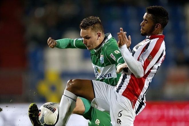 更像是一记 更像是一记