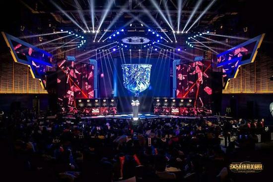 她不断突破 她不断突破