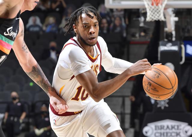 成为中国足 成为中国足