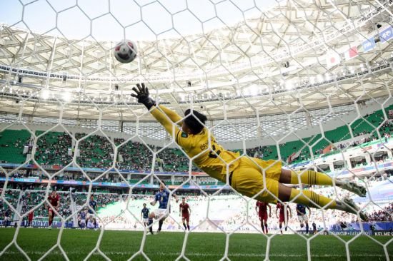 在此次锦标 在此次锦标