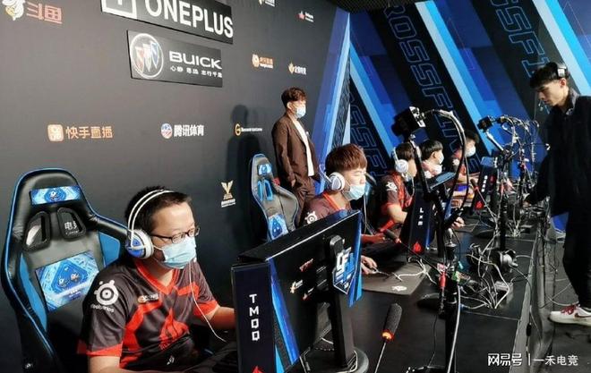 面对当时以 面对当时以