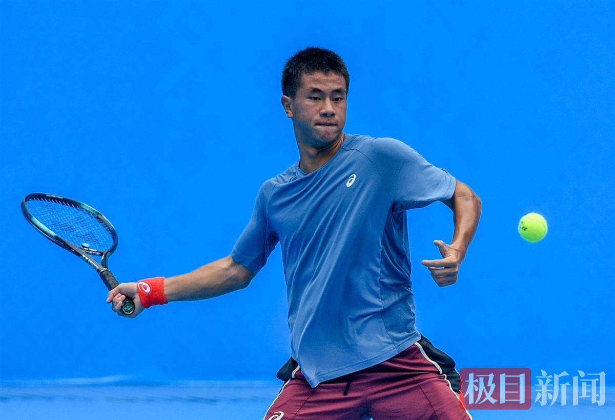 持球后的转 持球后的转